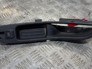 кнопка стеклоподъемника двери Ford Focus 3 поколение 2013, 1.0 л., бензин, 5МКПП, хетчбэк 5 дв.