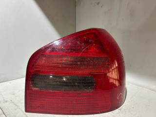 фонарь задний правый Audi A3 8L 1999, хетчбэк 5 дв.