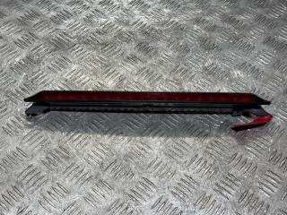 дополнительный стоп-сигнал Volkswagen Golf 4 поколение 1998, 1.6 л., AKL, бензин, АКПП, хетчбэк 5 дв.