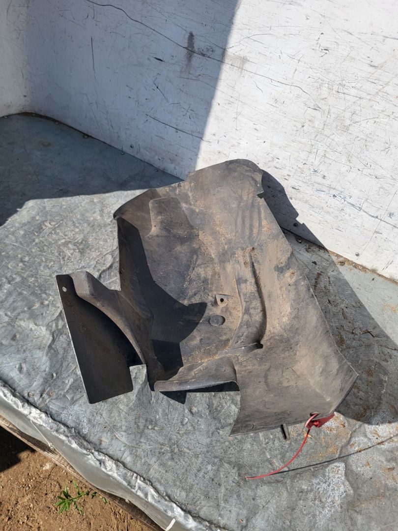 защита арок передняя правая (подкрылок) Citroen C5 1 поколение 2002, 2.2 л., дизель, АКПП, синий, универсал - фото №1