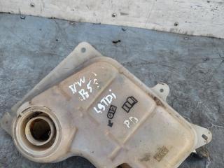 бачок расширительный Volkswagen Passat B5 (1996 - 2001), 8D0121403L