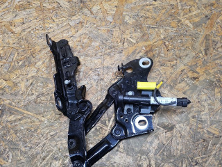 петля капота левая BMW X5 G05 [рестайлинг] G05 2024, 3.0 л., B57 D30 B, дизель, АКПП, 475 black-sapphire metallic, хетчбэк 5 дв., полный привод, правый руль, 7418201