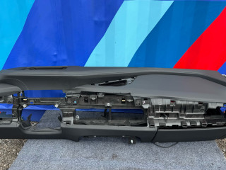 панель передняя салона (торпедо) BMW 7 серия G70 2024, 3.0 л., B57 D30 B, дизель, АКПП, carbonschwarz metallic (416), седан, полный привод, 12212