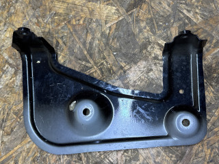 крепление ( кронштейн ) крыла BMW X5 G05 [рестайлинг] G05 2024, 3.0 л., B57 D30 B, дизель, АКПП, 475 black-sapphire metallic, хетчбэк 5 дв., полный привод, правый руль, 7418219