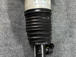 амортизатор задний левый BMW X5 G05 [рестайлинг] G05 2024, 3.0 л., B57 D30 B, дизель, АКПП, 475 black-sapphire metallic, хетчбэк 5 дв., полный привод, правый руль, 6869037