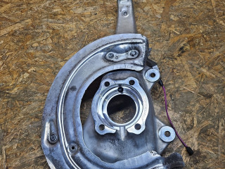 кулак поворотный левый BMW 7 серия G70 2024, 3.0 л., B57 D30 B, дизель, АКПП, седан, 6898323