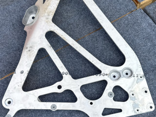 распорка кузова BMW M4 G82/G83 G82 2022, 3.0 л., S58B30A, бензин, АКПП, c4p (brooklyn grey metallic), купе, полный привод, правый руль, 9504173
