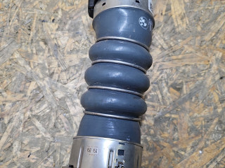 патрубок интеркулера BMW X5 G05 [рестайлинг] G05 2024, 3.0 л., дизель, АКПП, 475 black-sapphire metallic, внедорожник 5 дв., полный привод, правый руль, 8599391