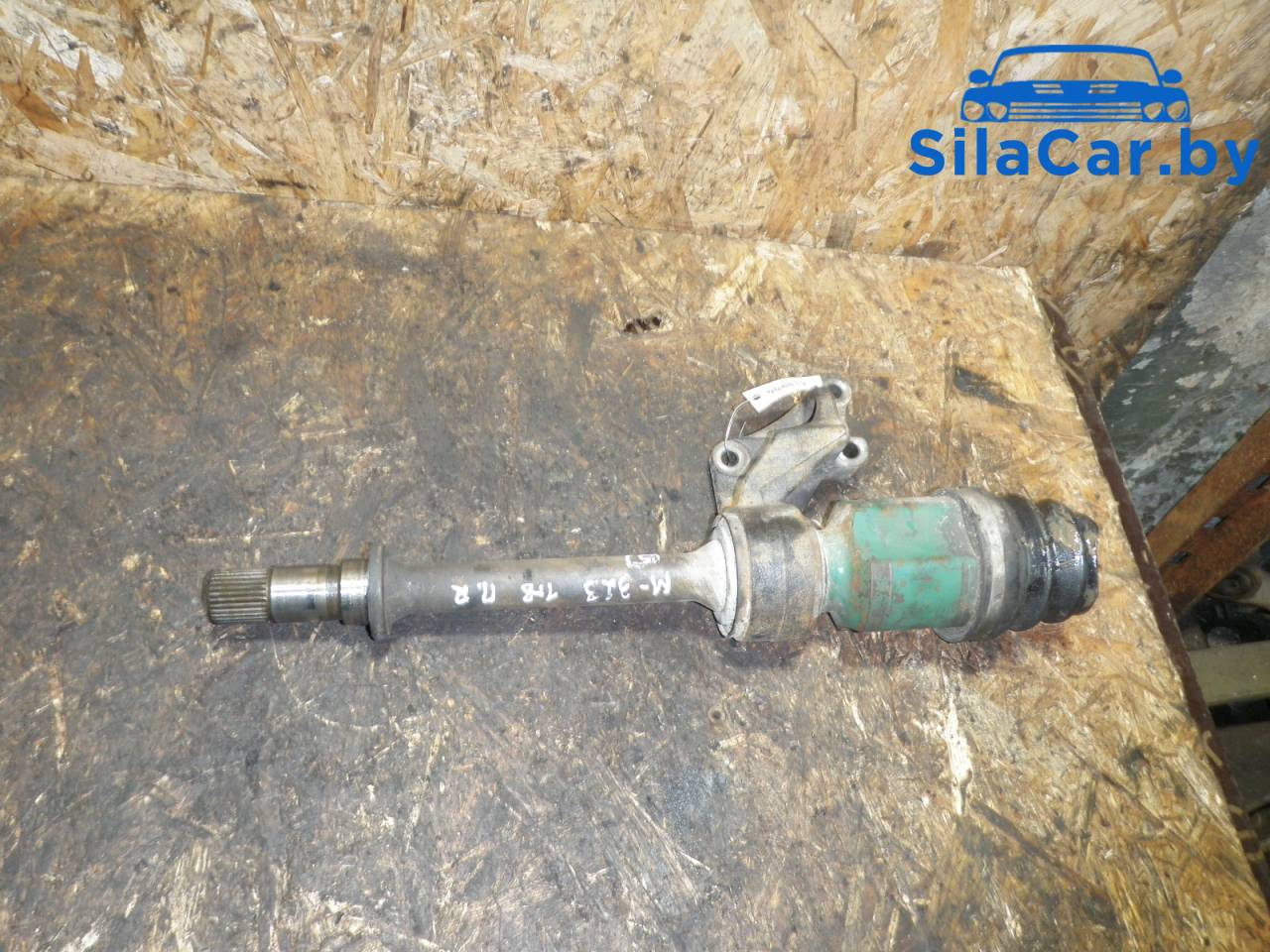 полуось передняя правая (приводной вал, ШРУС) Mazda 323 5 поколение 1996, 1.8 л., бензин, МКПП - фото №1