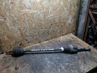 полуось передняя правая (приводной вал, ШРУС) Chrysler Voyager 3 поколение 1999, 2.4 л., бензин, АКПП