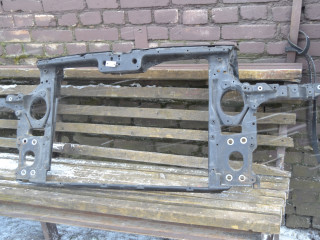 передняя панель крепления облицовки (телевизор) Volkswagen Touareg 1 поколение 2004, 2.5 л., дизель, 7L0805594