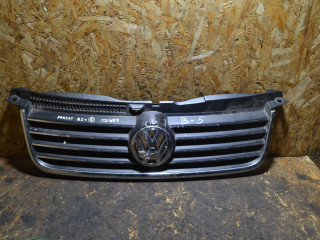 решетка радиатора Volkswagen Passat B5 [рестайлинг] 2003, 1.9 л., дизель, МКПП, 3B0853651L