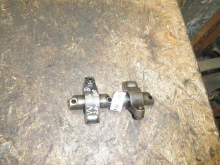 ось коромысел Volkswagen Passat B6 2006, 2.0 л., BMP, дизель, седан