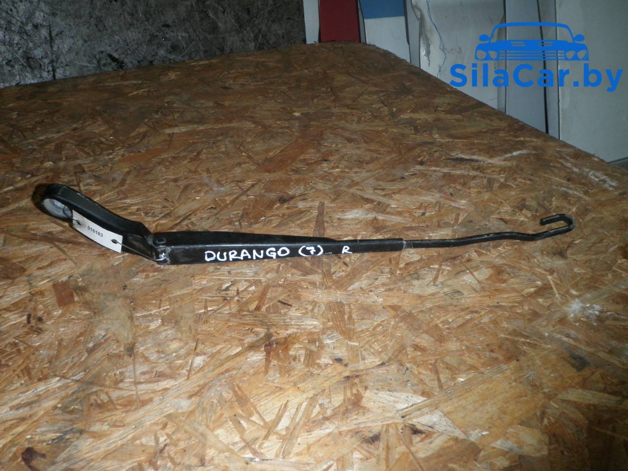 щеткодержатель (поводок стеклоочистителя, дворник) Dodge Durango 1 поколение 2003, 55155033AD - фото №1