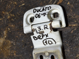 петля двери Fiat Ducato 3 поколение 2010