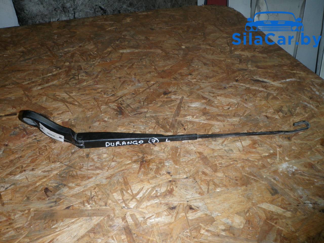 щеткодержатель (поводок стеклоочистителя, дворник) Dodge Durango 1 поколение 2003, 55155032AE - фото №1