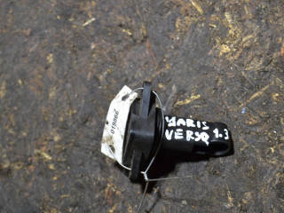 расходомер воздуха Toyota Yaris Verso 1 поколение 2003, 1.3 л., 2NZ-FE, бензин, АКПП