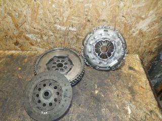 комплект сцепления Mazda 6 1 поколение [рестайлинг] (2005 - 2008), 2.0 л., RF7J, дизель