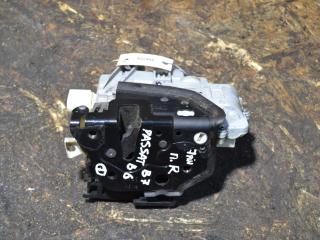 замок двери передней правой Volkswagen Passat B7 2012, универсал, 3C1837016A