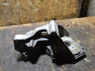 кронштейн генератора Volkswagen Crafter 1 поколение (2006 - 2011), 2.5 л., дизель, 076145167