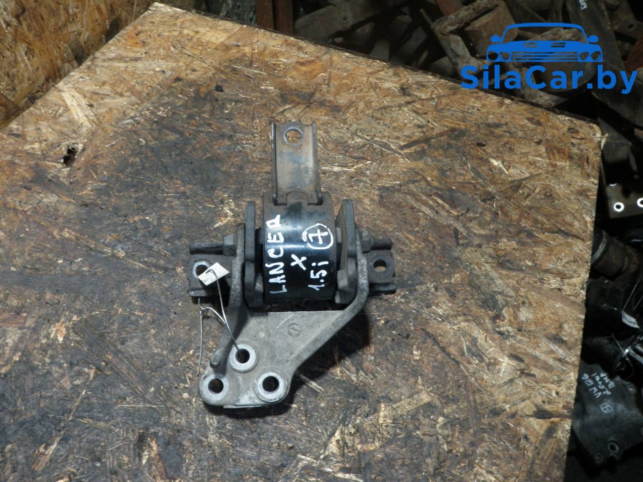 подушка крепления двигателя Mitsubishi Lancer 10 поколение (2007 - 2010), 1.5 л., 4A91, бензин, МКПП - фото №1