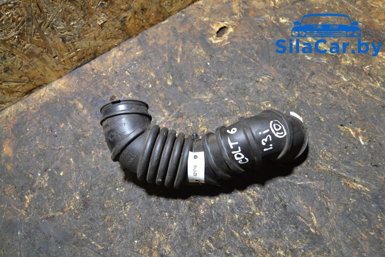 патрубок воздушного фильтра Mitsubishi Colt 6 поколение (Z20/Z30) 2006, 1.3 л., 4A90, бензин, MN135109 - фото №1