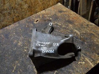 кронштейн полуоси Volkswagen Sharan 1 поколение 1999, 1.9 л., AFN, дизель, МКПП, 7M0199207B