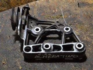 кронштейн компрессора кондиционера Nissan Almera Tino V10 (2000 - 2003), 2.2 л., DCi, дизель, МКПП, 11910BN300