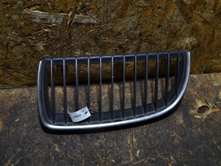 решетка радиатора BMW 3 серия E90/E91/E92/E93 2006, дизель, 7120007