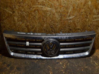 решетка радиатора Volkswagen Touareg 1 поколение 2007, 7L6853653