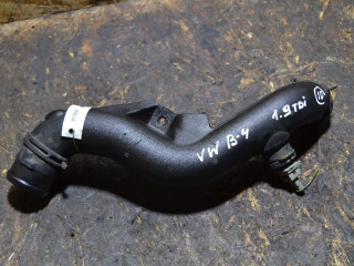 патрубок интеркулера Volkswagen Passat B4 1995, 1.9 л., дизель, 3A0145955G