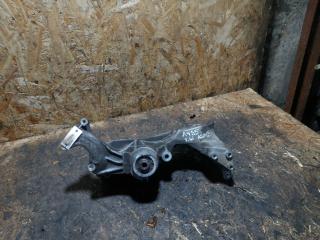 кронштейн (крепление) Audi A4 B5 1999, 1.6 л., ADP, бензин