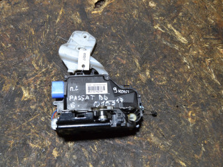 замок двери передней левой Volkswagen Caddy 3 поколение (2004 - 2010), 1.9 л., дизель, 3D1837015AP