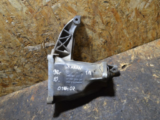 кронштейн полуоси Volkswagen Sharan 1 поколение 1999, 1.9 л., AFN, дизель, МКПП, 7M0199207B