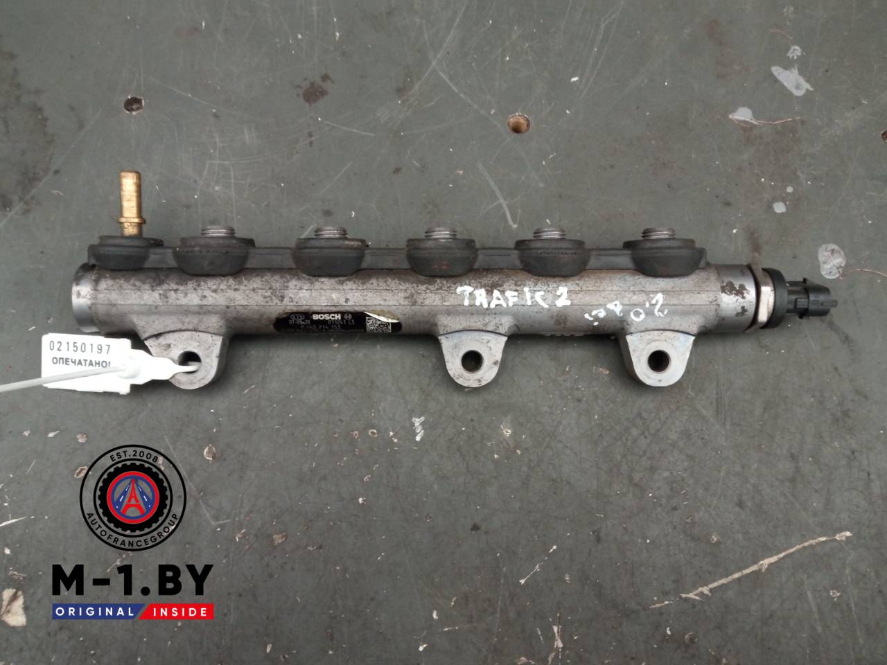 топливная рампа Renault Trafic 2 поколение (2001 - 2006), 8200661279-A - фото №1