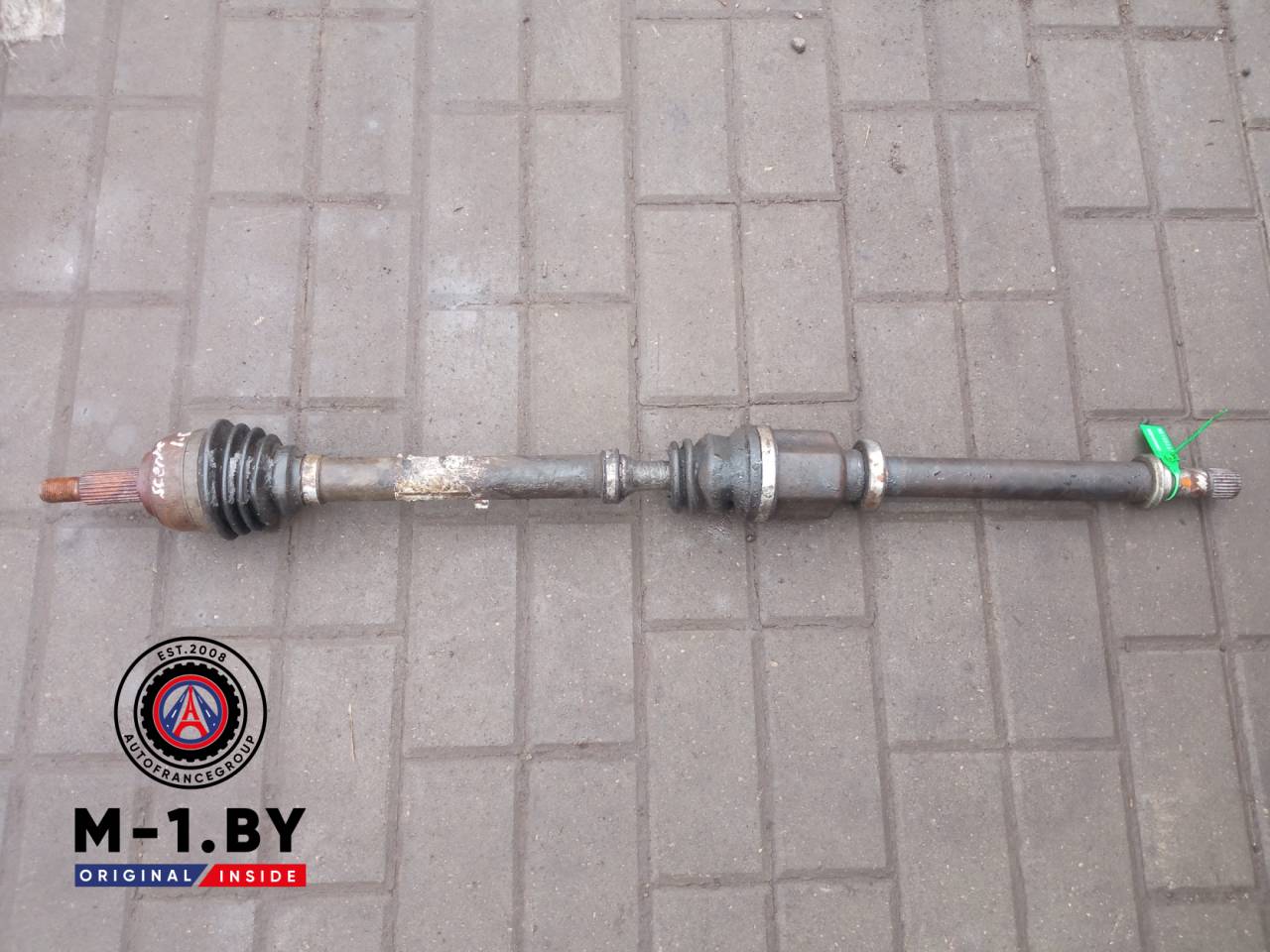 полуось передняя правая (приводной вал, ШРУС) Renault Scenic 2 поколение (2003 - 2006), 1.6 л., бензин - фото №1