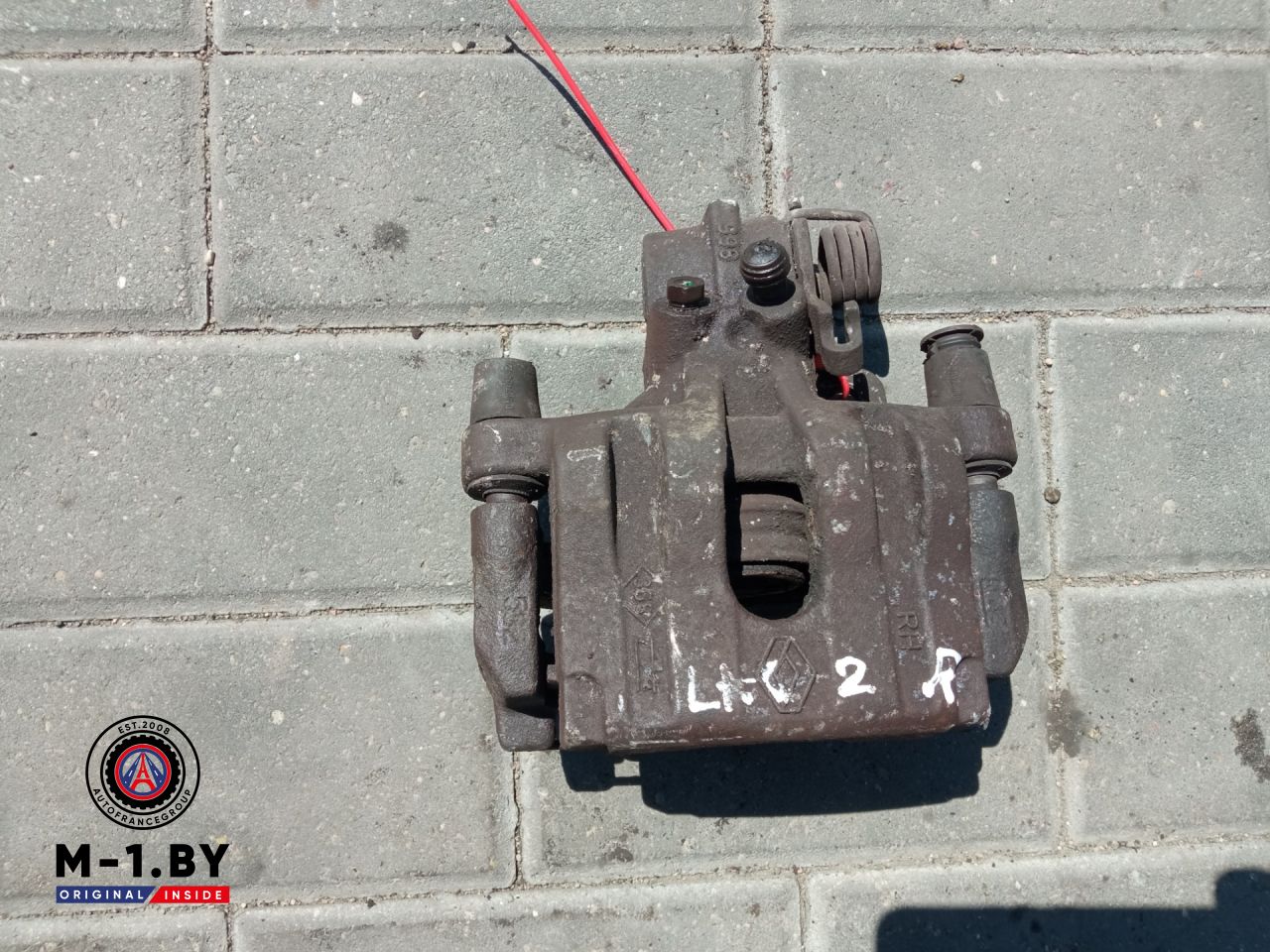 суппорт задний правый Renault Laguna 2 поколение (2001 - 2005) - фото №1