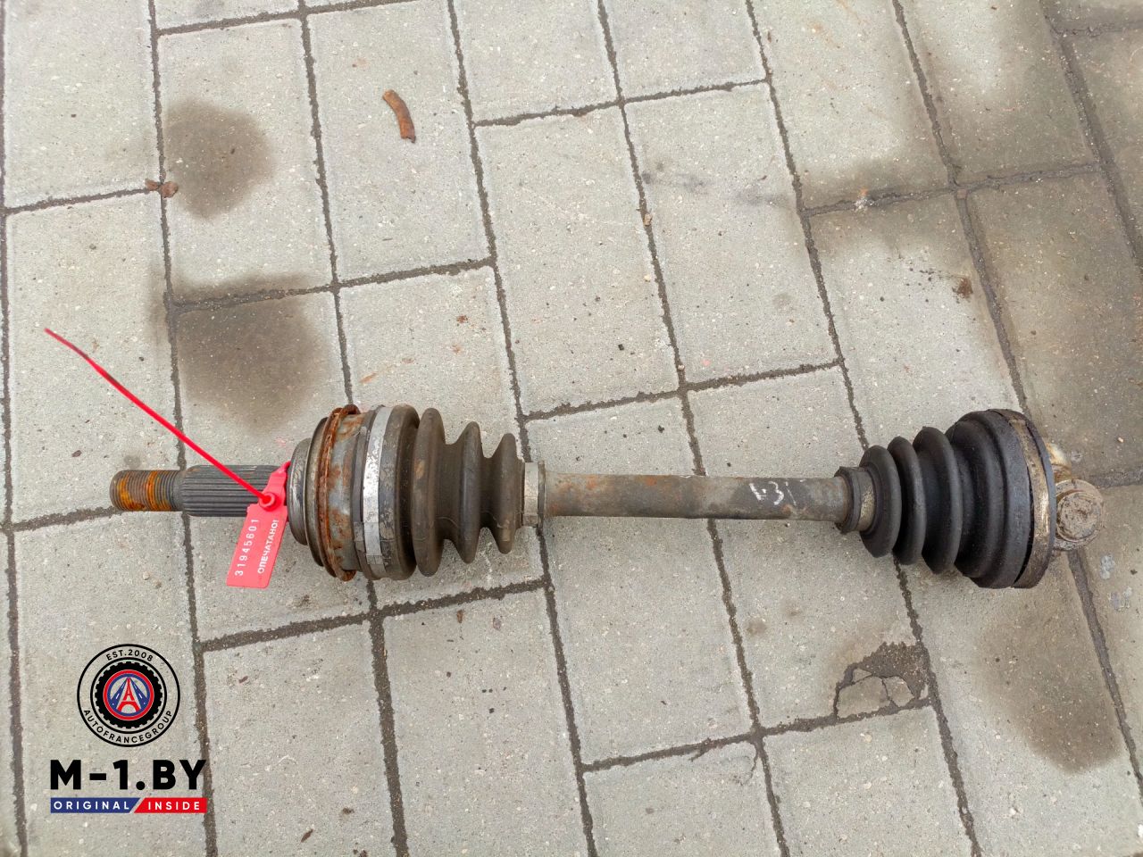 полуось передняя левая (приводной вал, ШРУС) Toyota Corolla 7 поколение (E100) (1991 - 2000), 1.3 л., бензин - фото №1