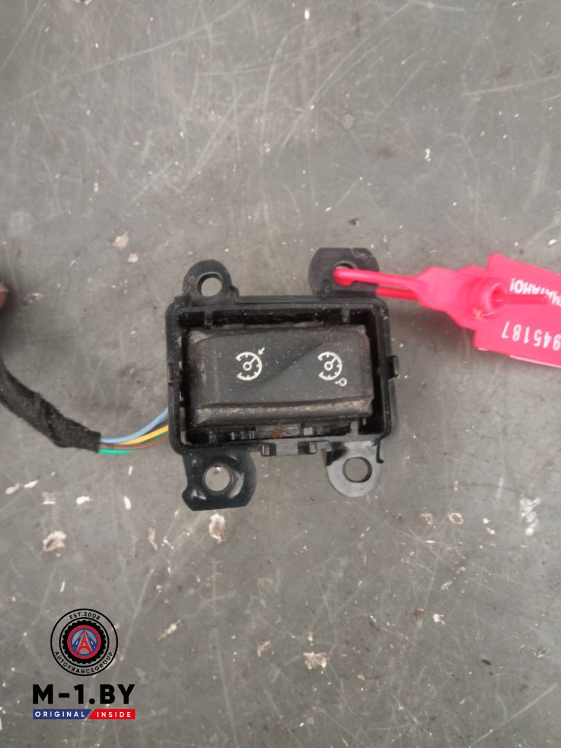 переключатель круиз-контроля Renault Laguna 3 поколение (2007 - 2012) - фото №1