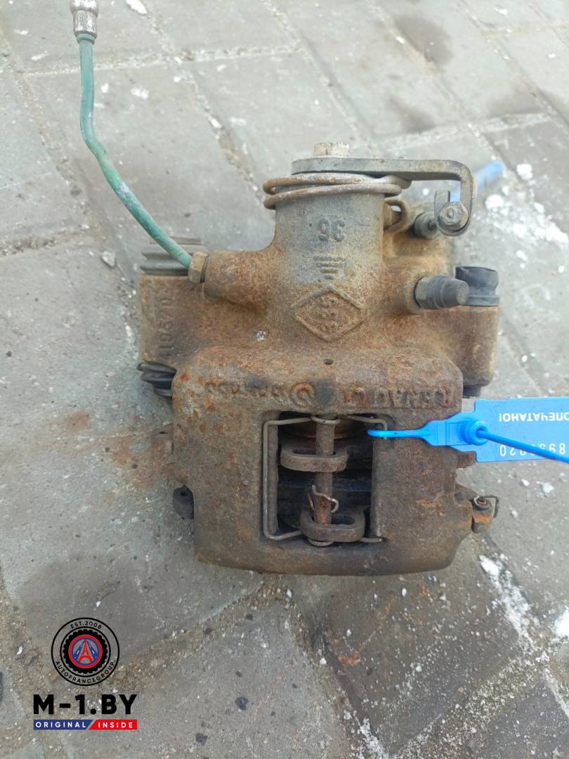 суппорт задний правый Renault Laguna 1 поколение (1993 - 1998), универсал - фото №1