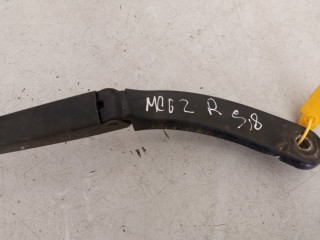 щеткодержатель (поводок стеклоочистителя, дворник) Renault Megane 2 поколение (2002 - 2006), 8200036912