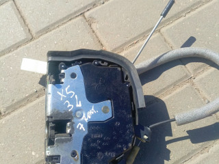 замок двери задней левой BMW X5 E53 (1999 - 2003)