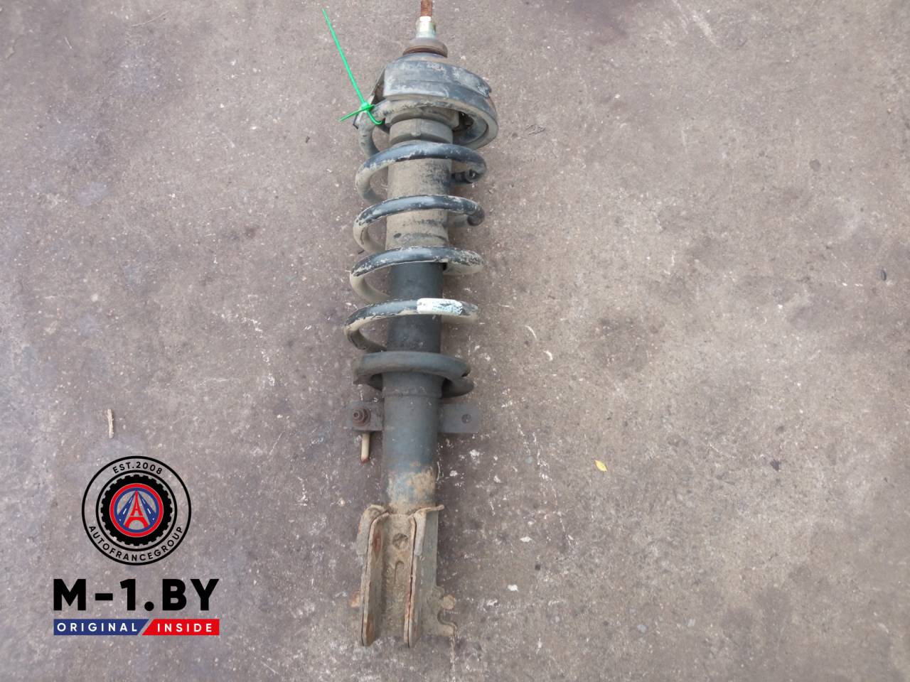 стойка передняя правая Renault Trafic 2 поколение (2001 - 2006) - фото №1