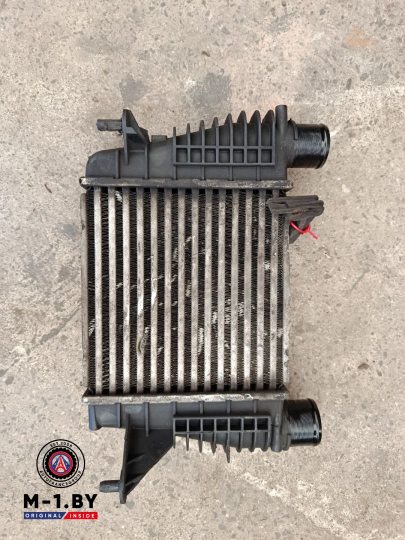 интеркулер Renault Clio 3 поколение (2005 - 2009), 1.5 л., дизель - фото №1