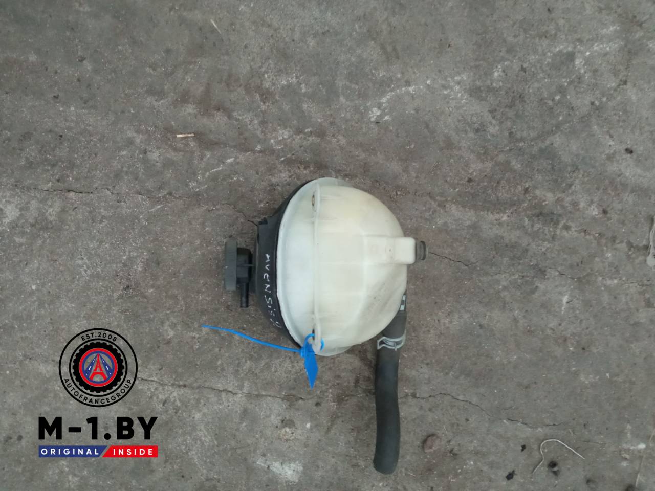 бачок расширительный Toyota Avensis 2 поколение (T250) (2003 - 2006) - фото №1