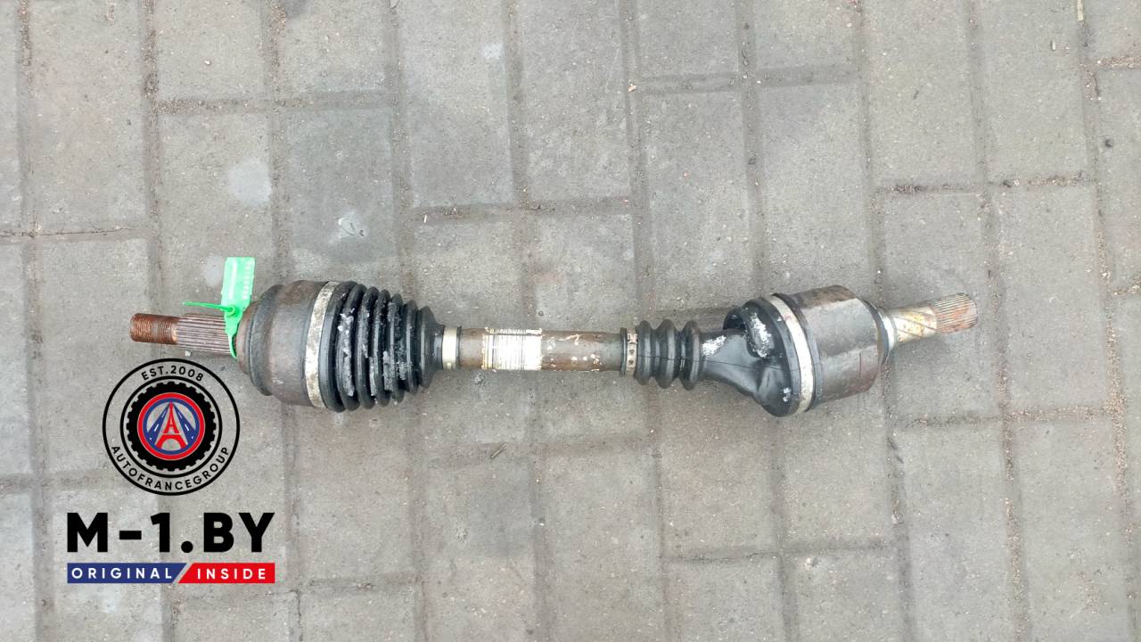 полуось передняя левая (приводной вал, ШРУС) Renault Scenic 2 поколение (2003 - 2006), 2.0 л., дизель, 8200383707 - фото №1