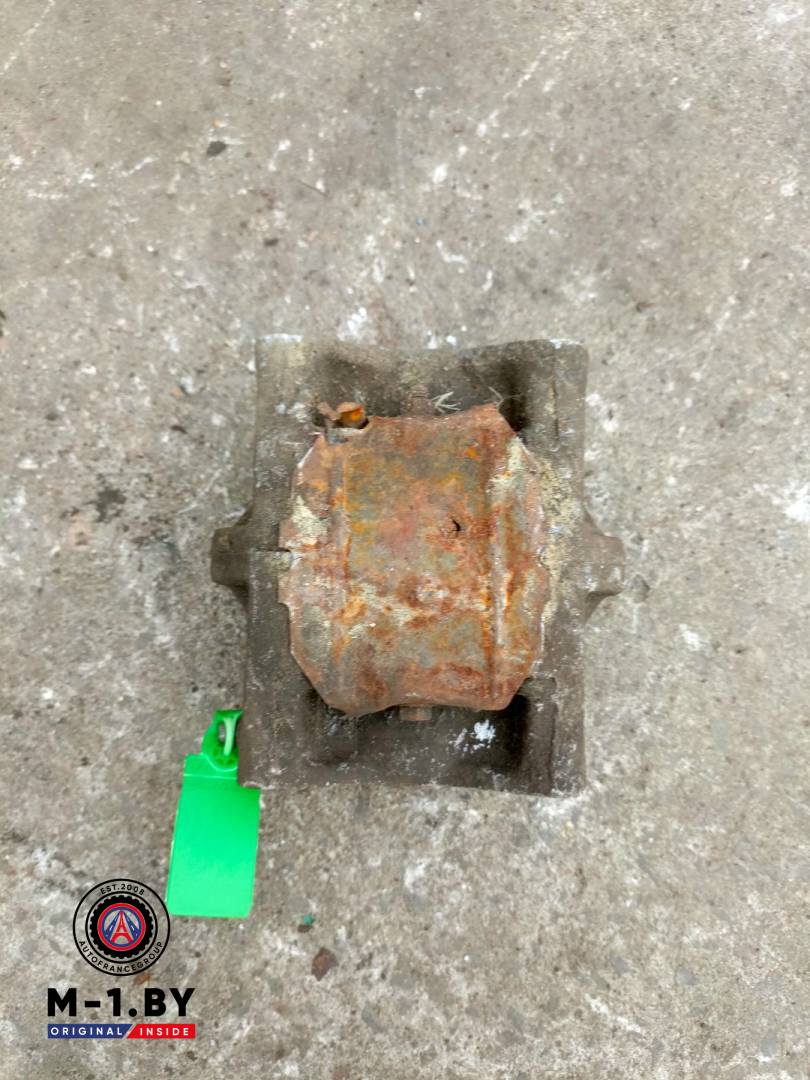 суппорт задний правый Citroen Xantia 1 поколение (1992 - 1998) - фото №1