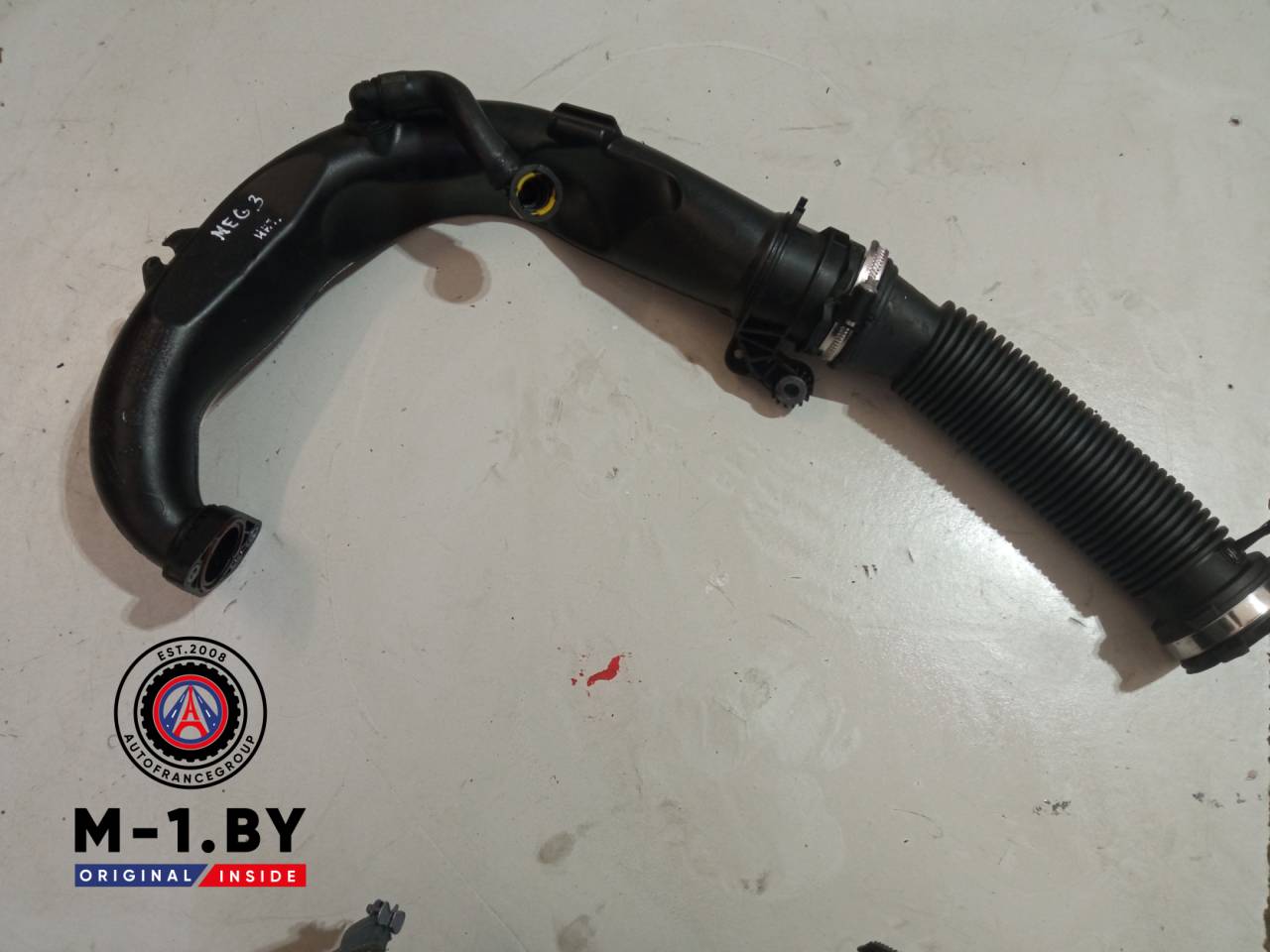 патрубок интеркулера Renault Megane 3 поколение (2008 - 2014), 8200645723 - фото №1