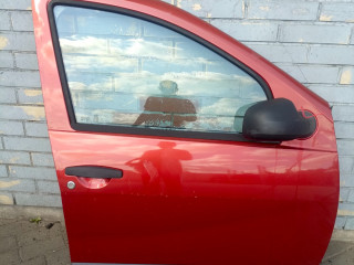 дверь передняя правая Renault Sandero 1 поколение (2009 - 2014)