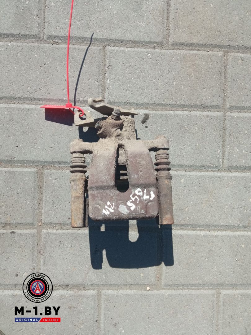 суппорт задний левый Renault Megane 2 поколение (2002 - 2006) - фото №1